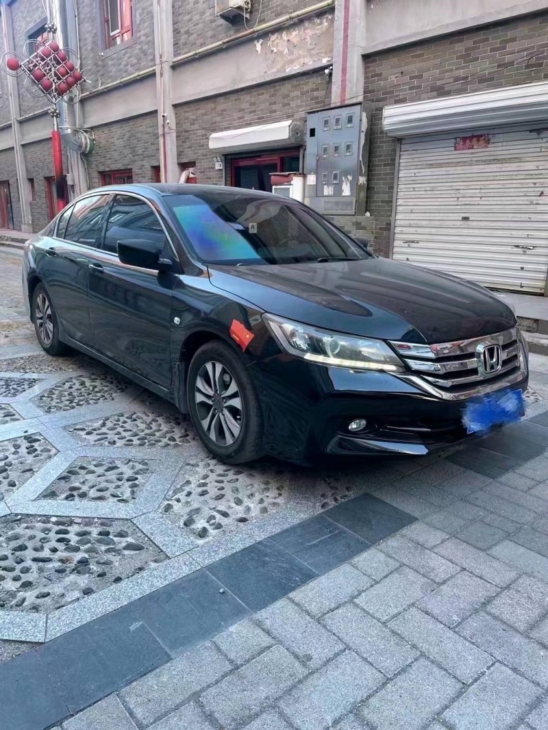 邯郸14年本田雅阁2