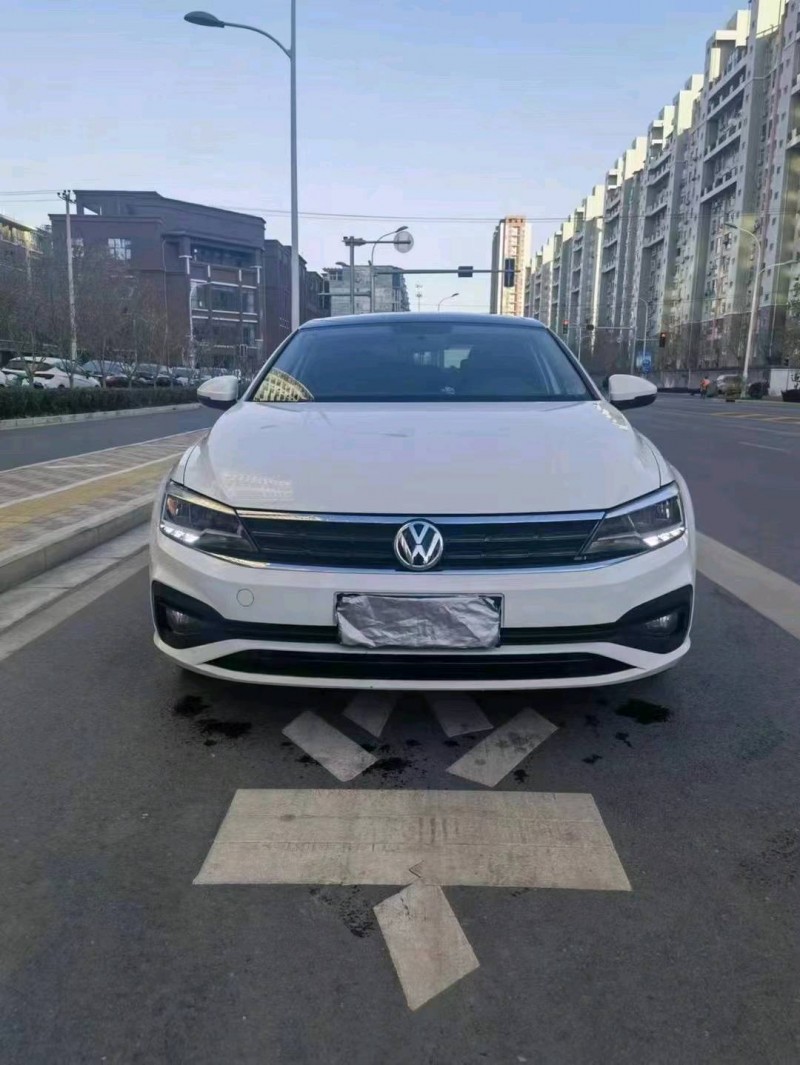 邯郸22年大众凌渡1