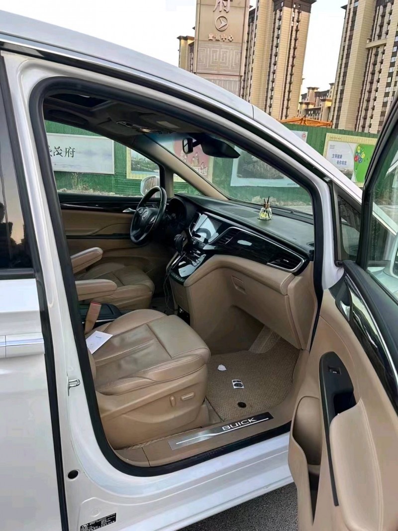枣庄18年别克GL88