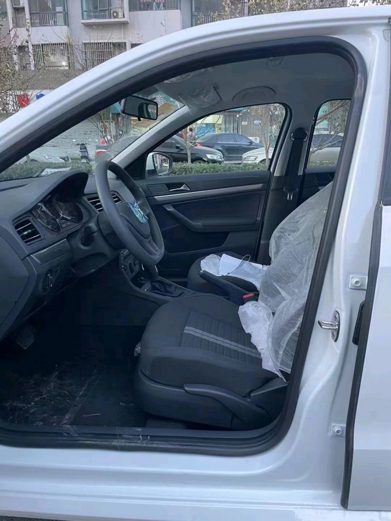 邯郸22年大众朗逸1