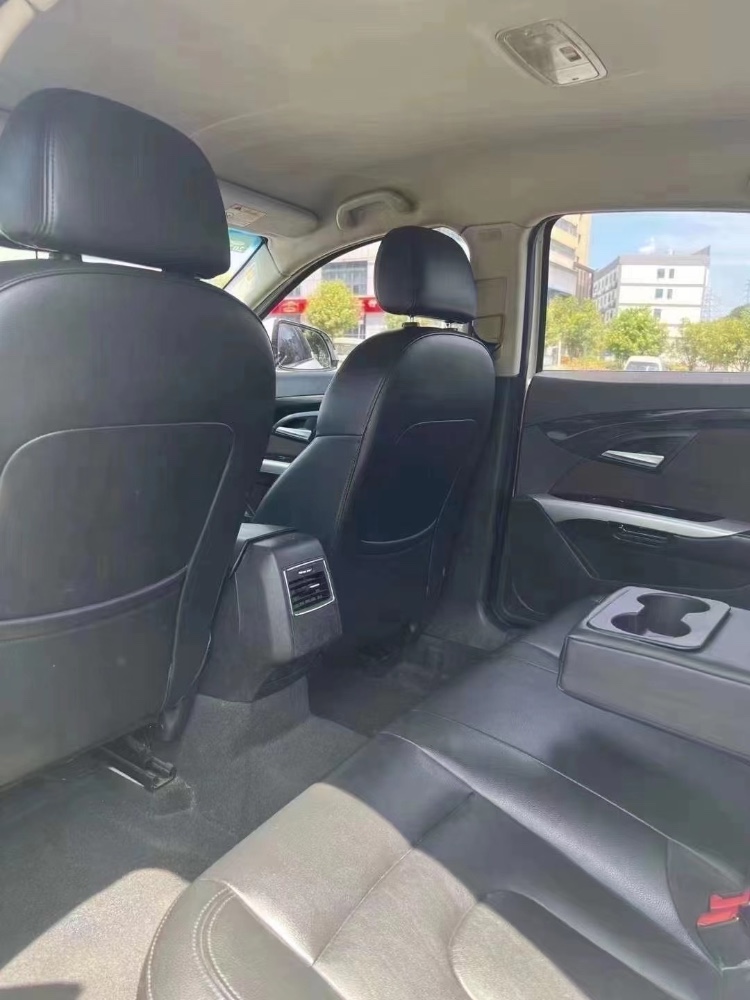 宜昌19年北汽绅宝D708