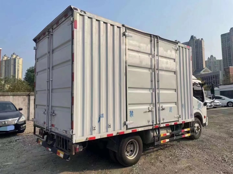 宜昌22年东风多利卡3