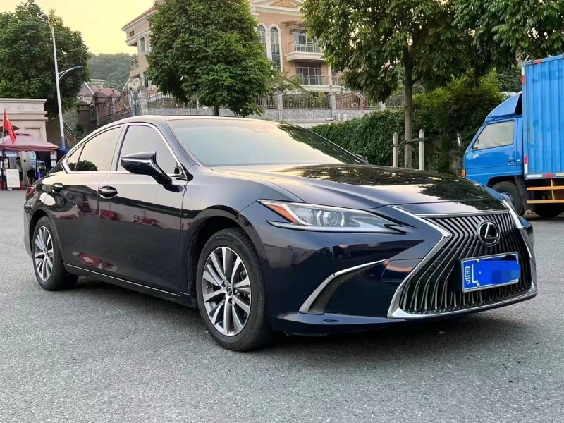 广州21年雷克萨斯ES2