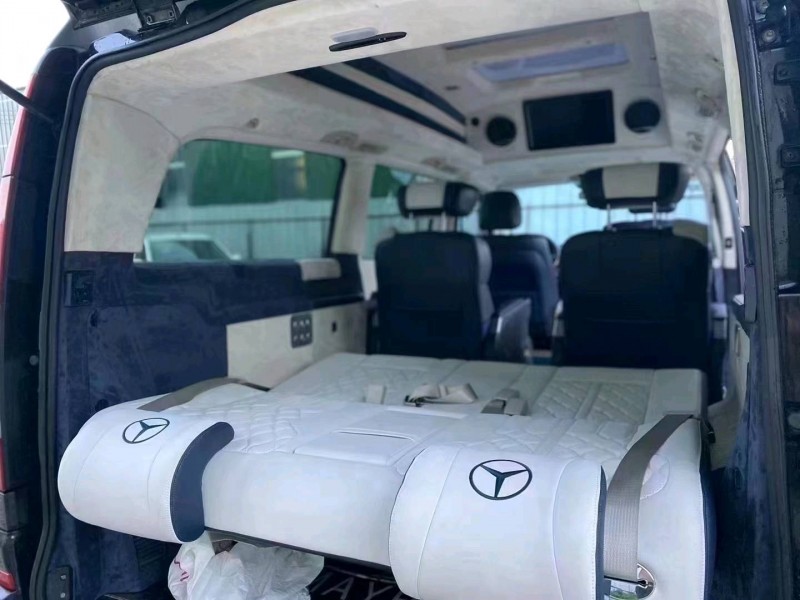 中山13年奔驰威霆5