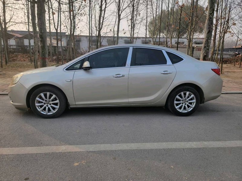 聊城14年别克英朗GT3