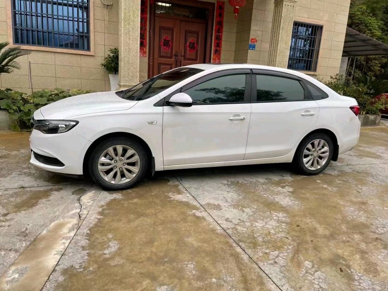 宜春21年别克英朗3