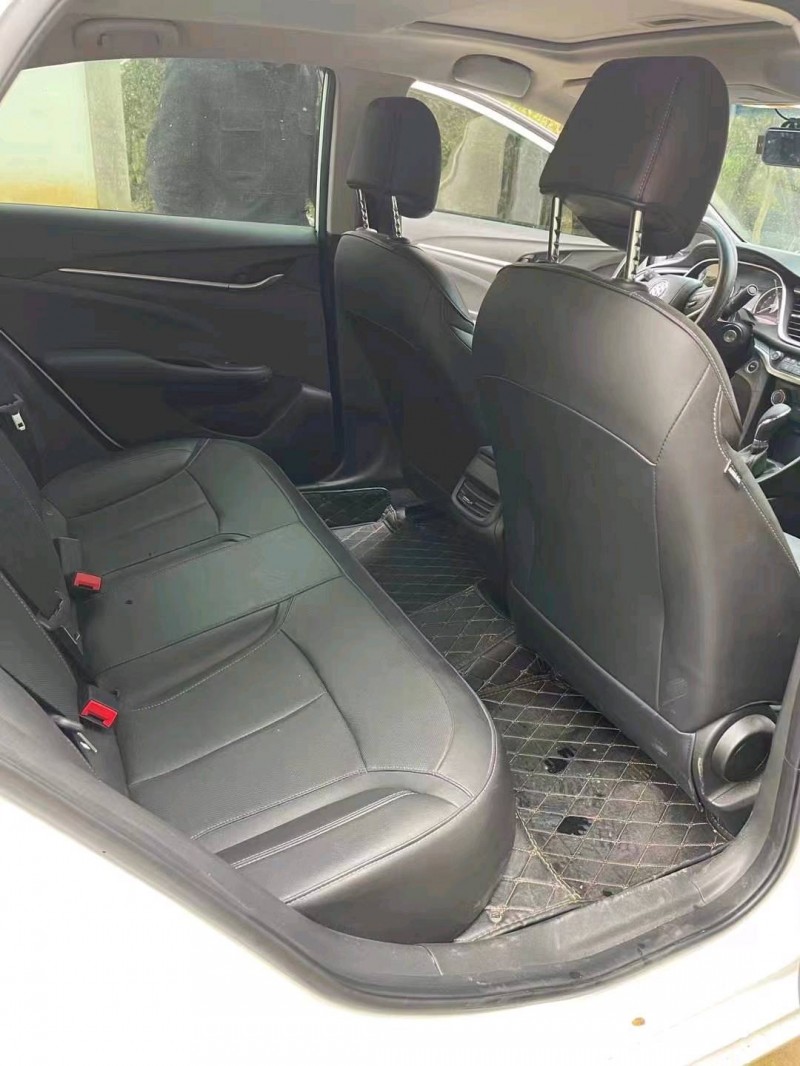 宜春21年别克英朗4