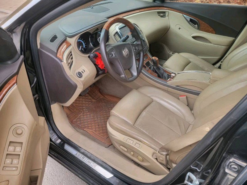 聊城10年别克君越4