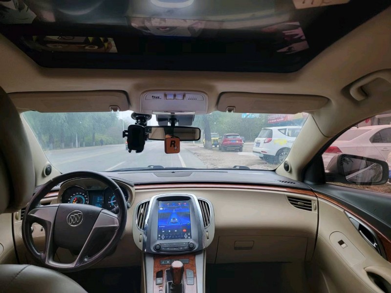 聊城13年别克君越5