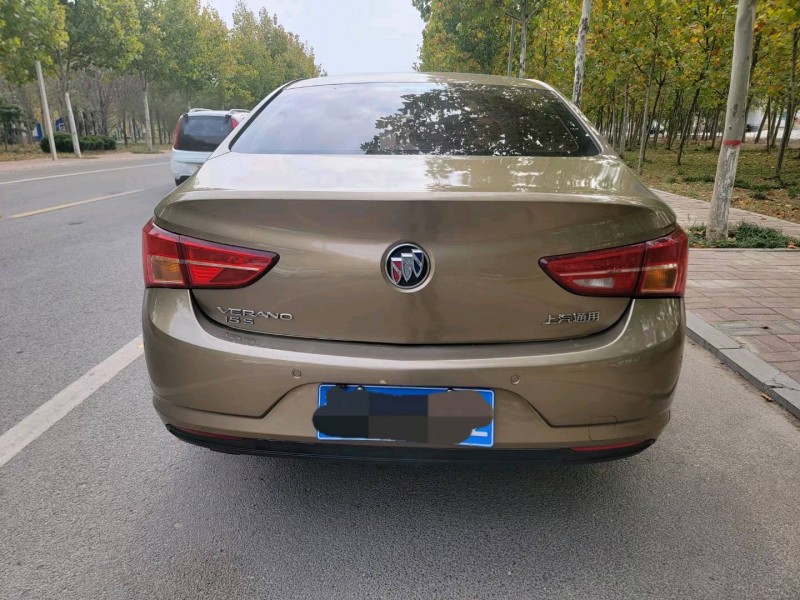 聊城16年别克威朗1