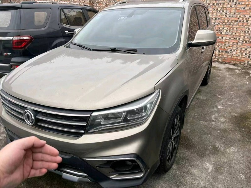 成都18年东风景逸1