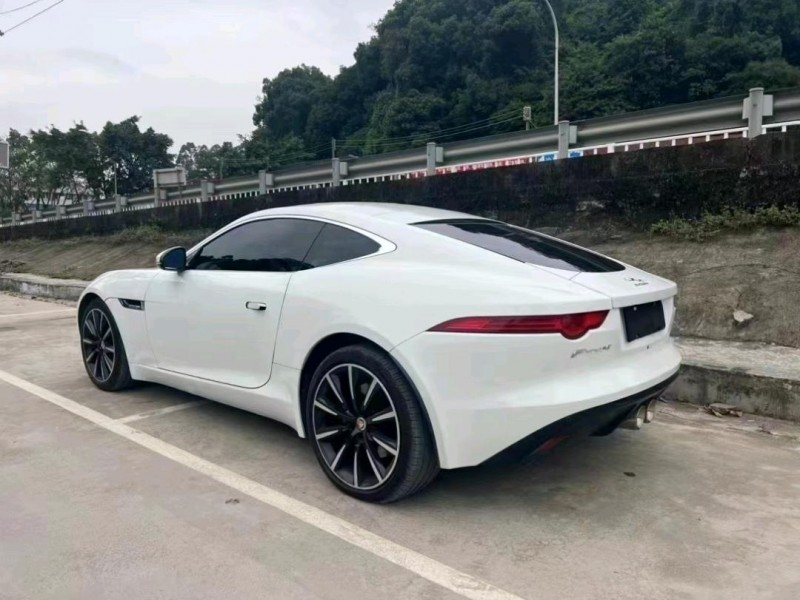 中山15年捷豹F-Type4