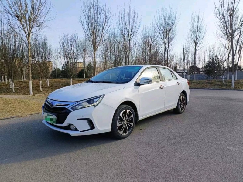 济南16年比亚迪秦2