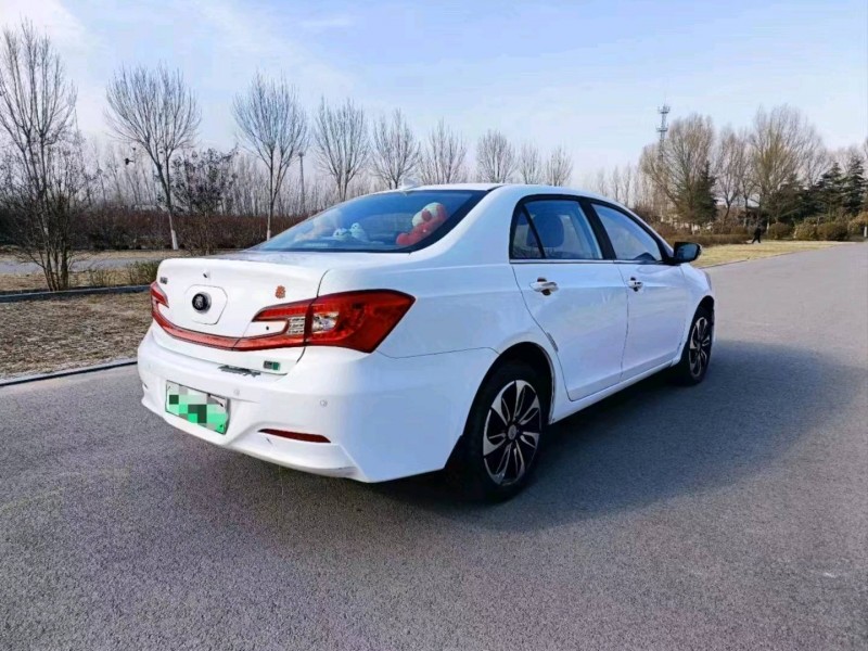 济南16年比亚迪秦5