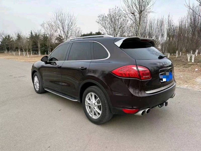 济南16年保时捷卡宴5