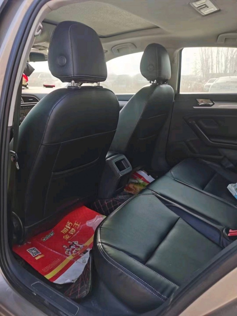 济南15年大众凌渡4