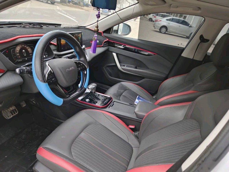 北京21年东风奕炫5