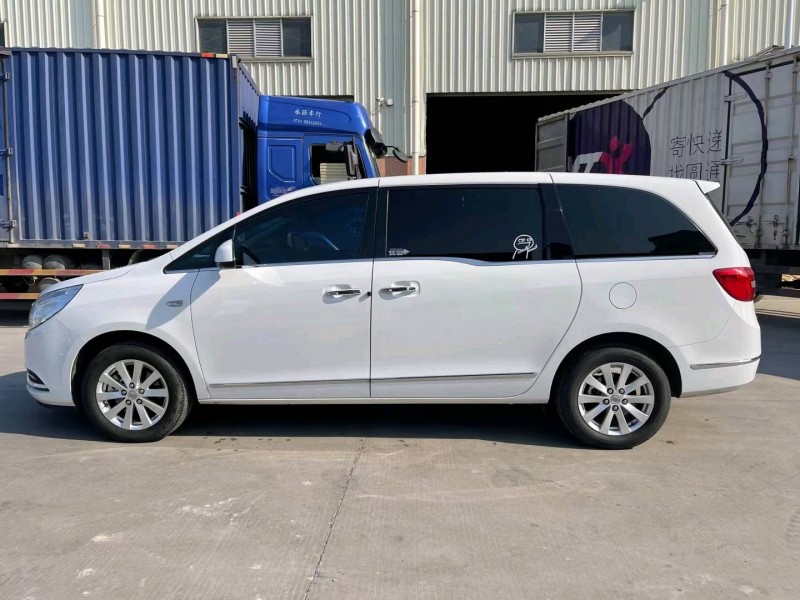 东莞19年别克GL86