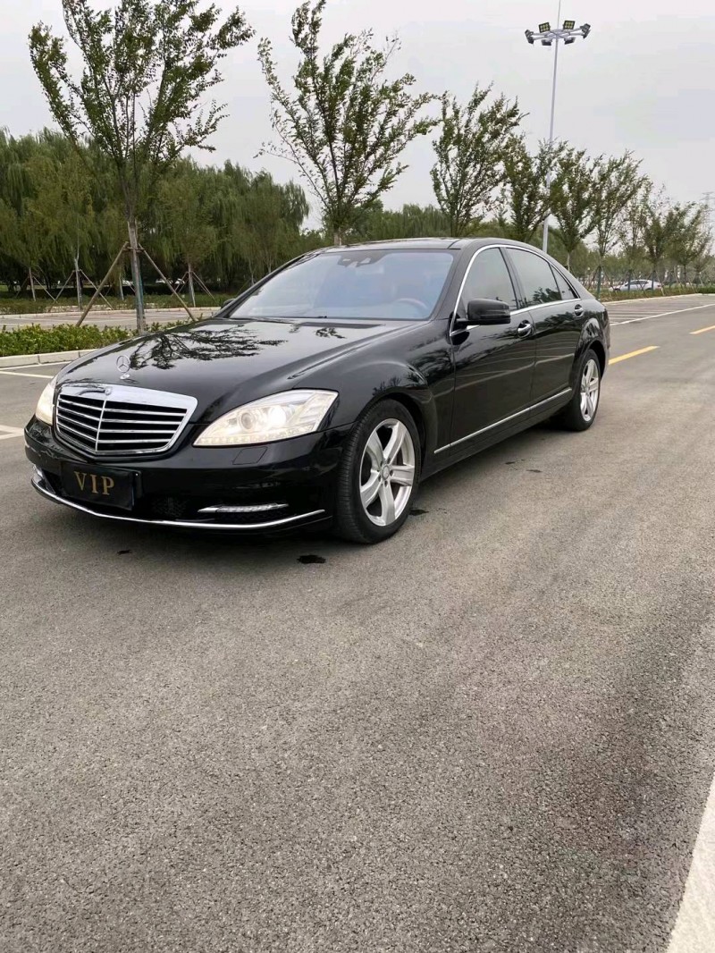 徐州11年奔驰S8