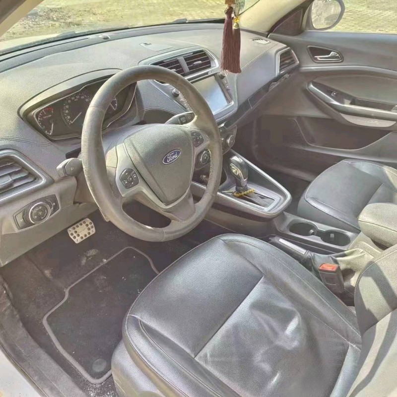 宜春17年福特福睿斯3