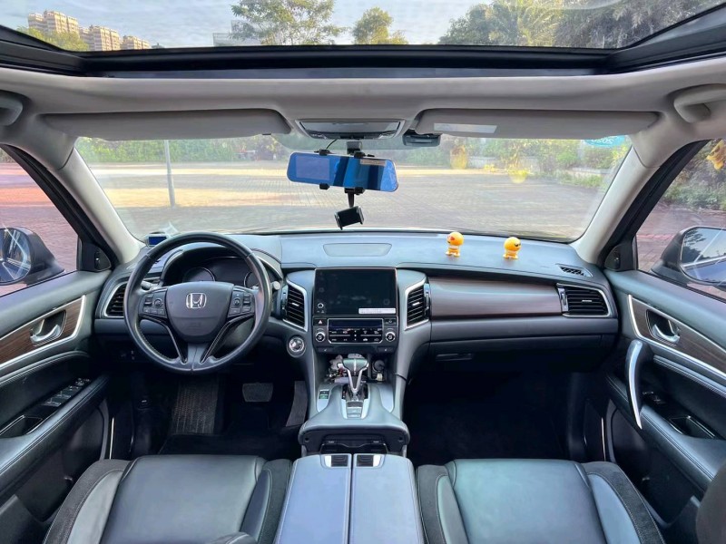 广州19年本田冠道7