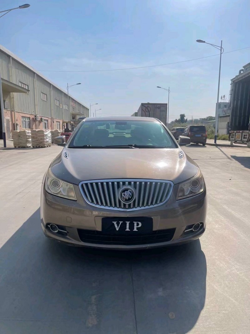 东莞12年别克君越1