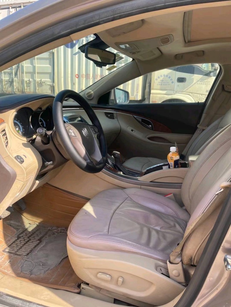 东莞12年别克君越6