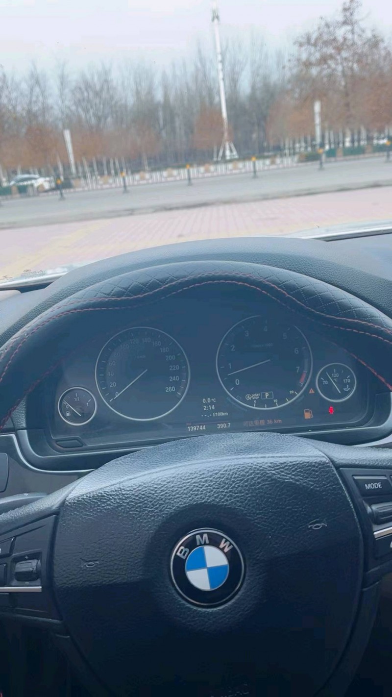 北京12年宝马5系5