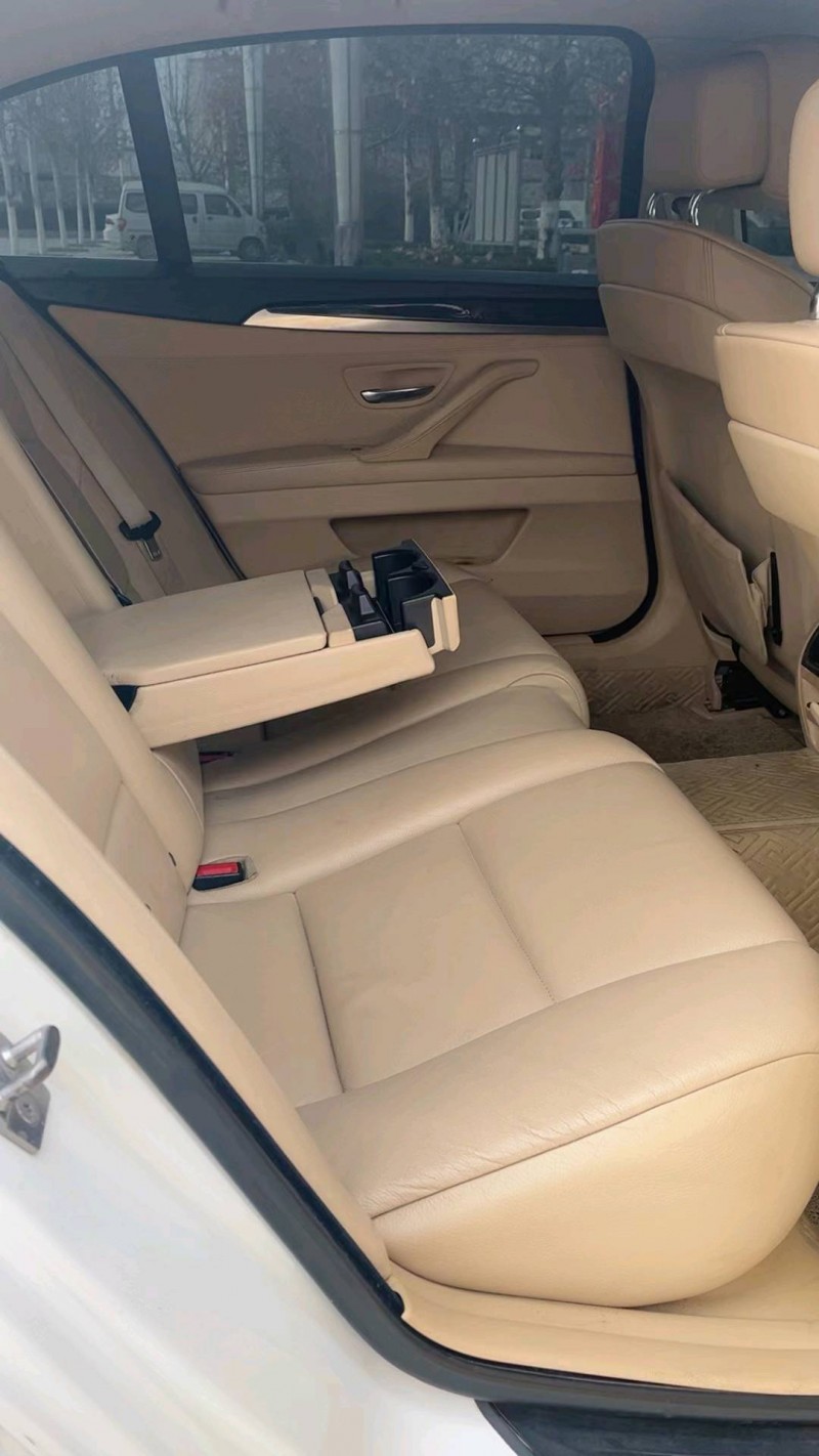 北京12年宝马5系7