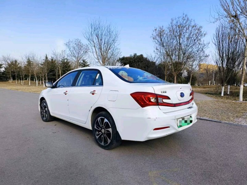 北京16年比亚迪秦9