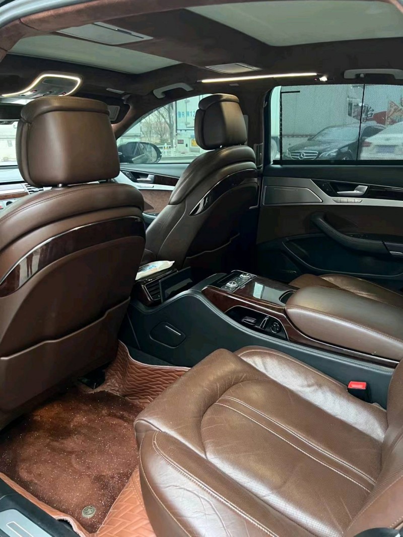 北京12年奥迪A8L6