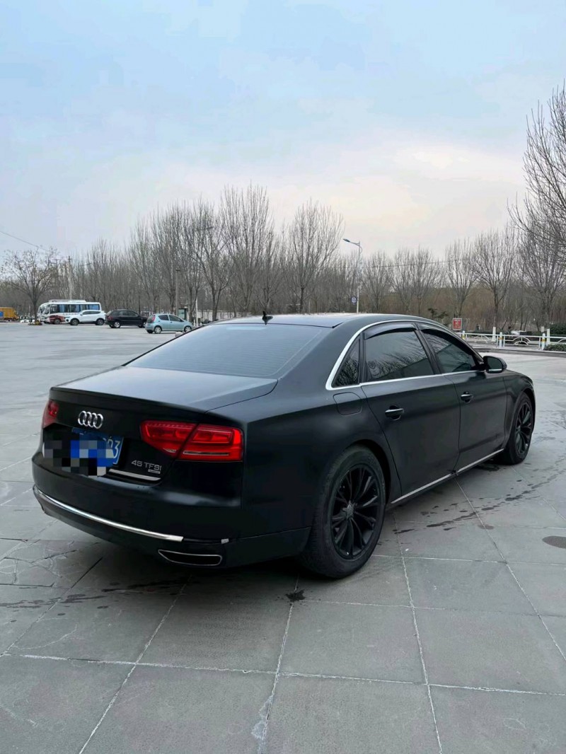 北京12年奥迪A8L7