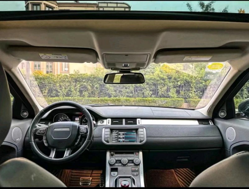 重庆15年路虎揽胜极光(进口)7