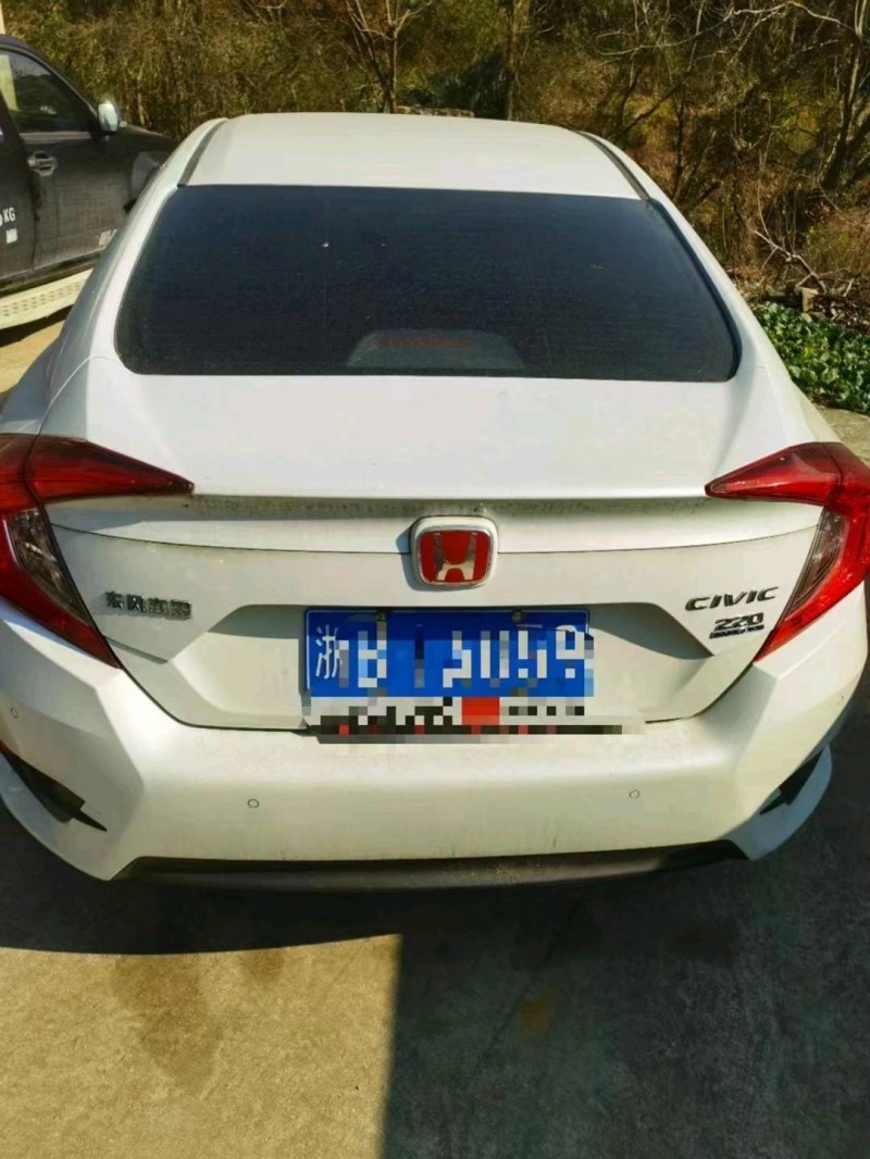 嘉兴21年本田思域4