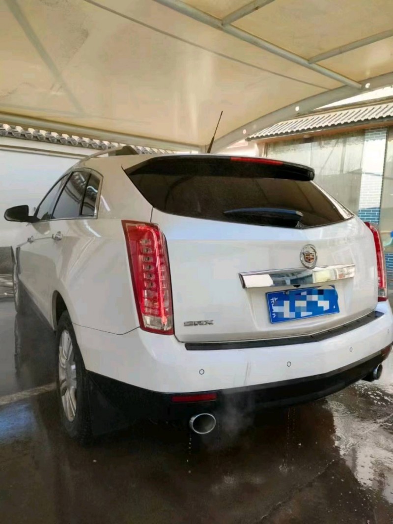 邯郸14年凯迪拉克SRX3