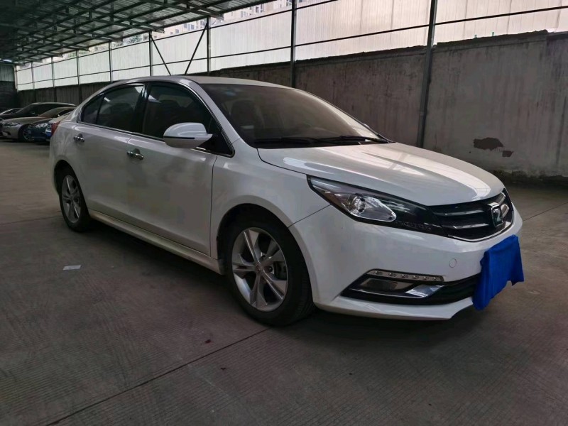 宜昌15年众泰Z5003