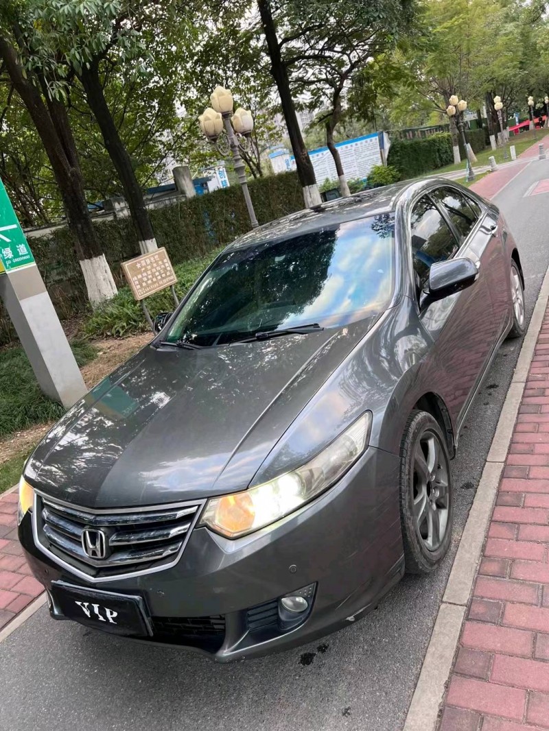 广州10年本田思铂睿2