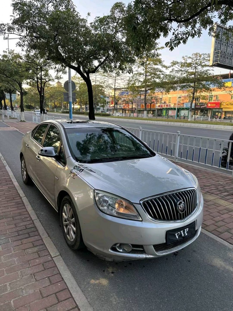 广州10年别克英朗GT3