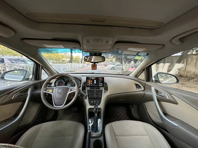 广州10年别克英朗GT6