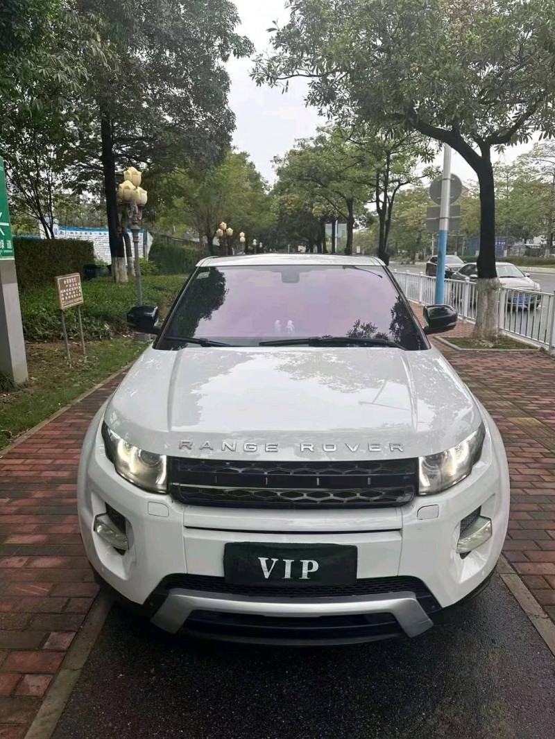 广州12年路虎极光1