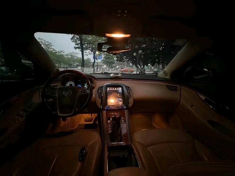 广州10年别克君越4