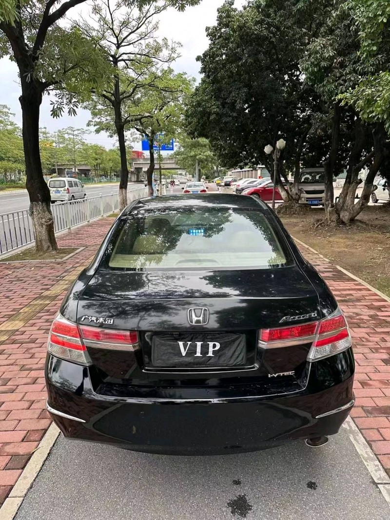 广州09年本田雅阁9