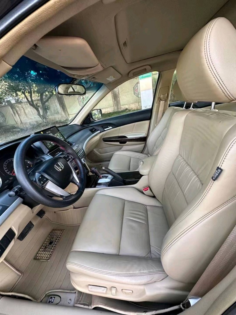 广州11年本田雅阁4