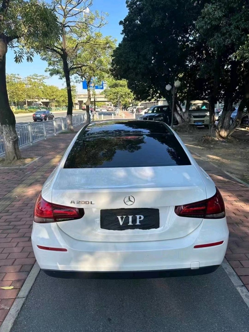 广州19年奔驰A9