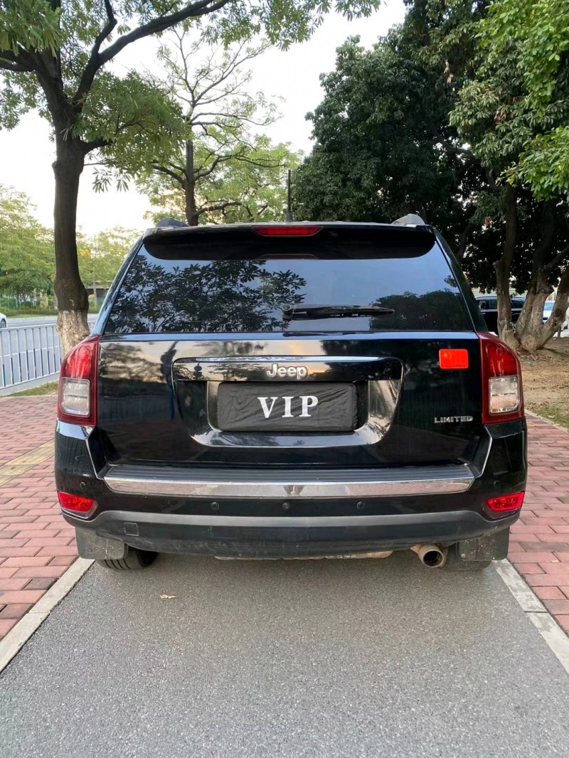 广州13年Jeep指南者9