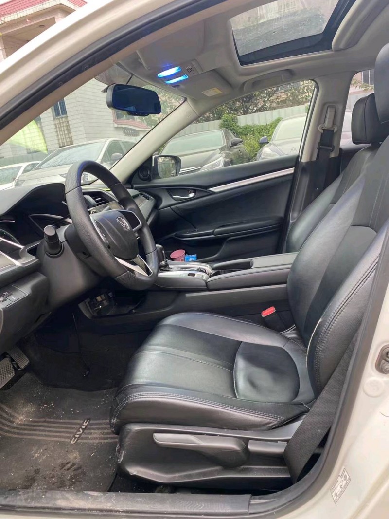 广州16年本田思域4