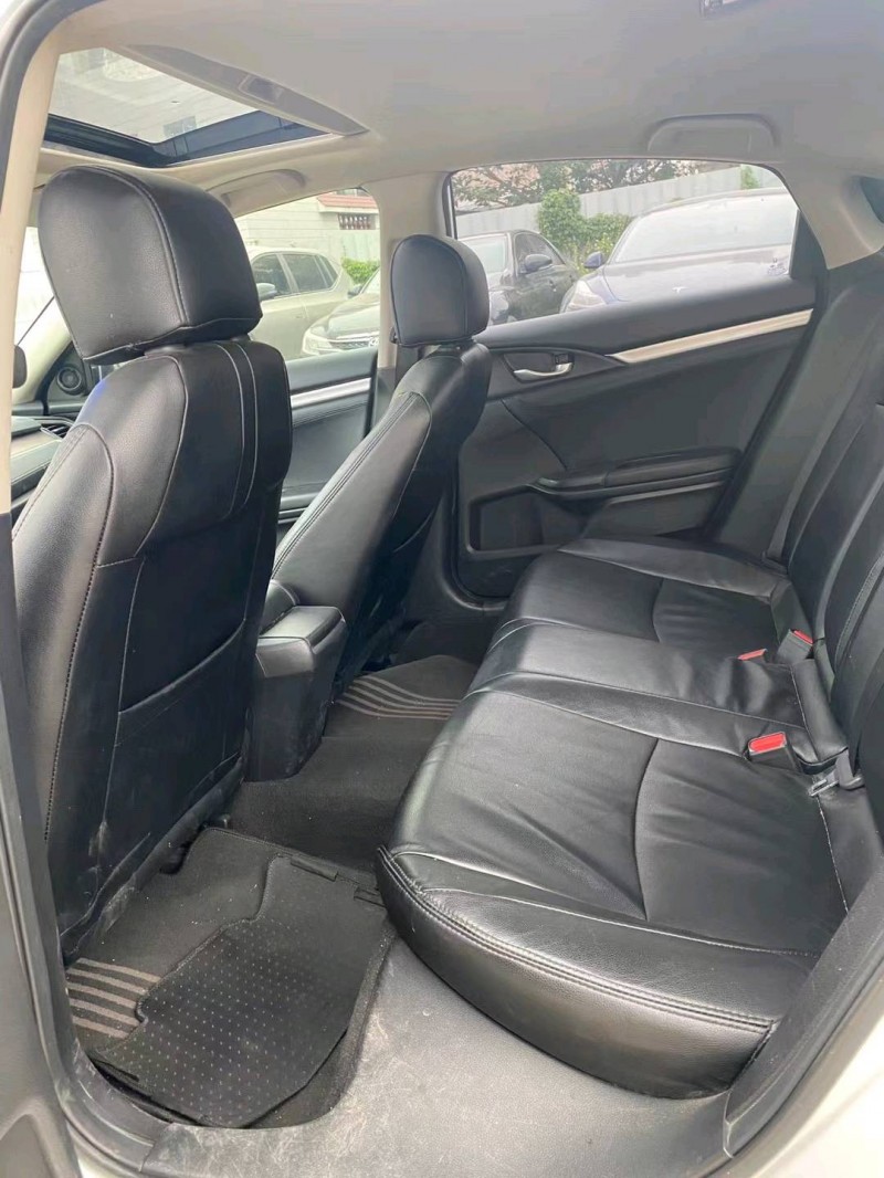 广州16年本田思域6