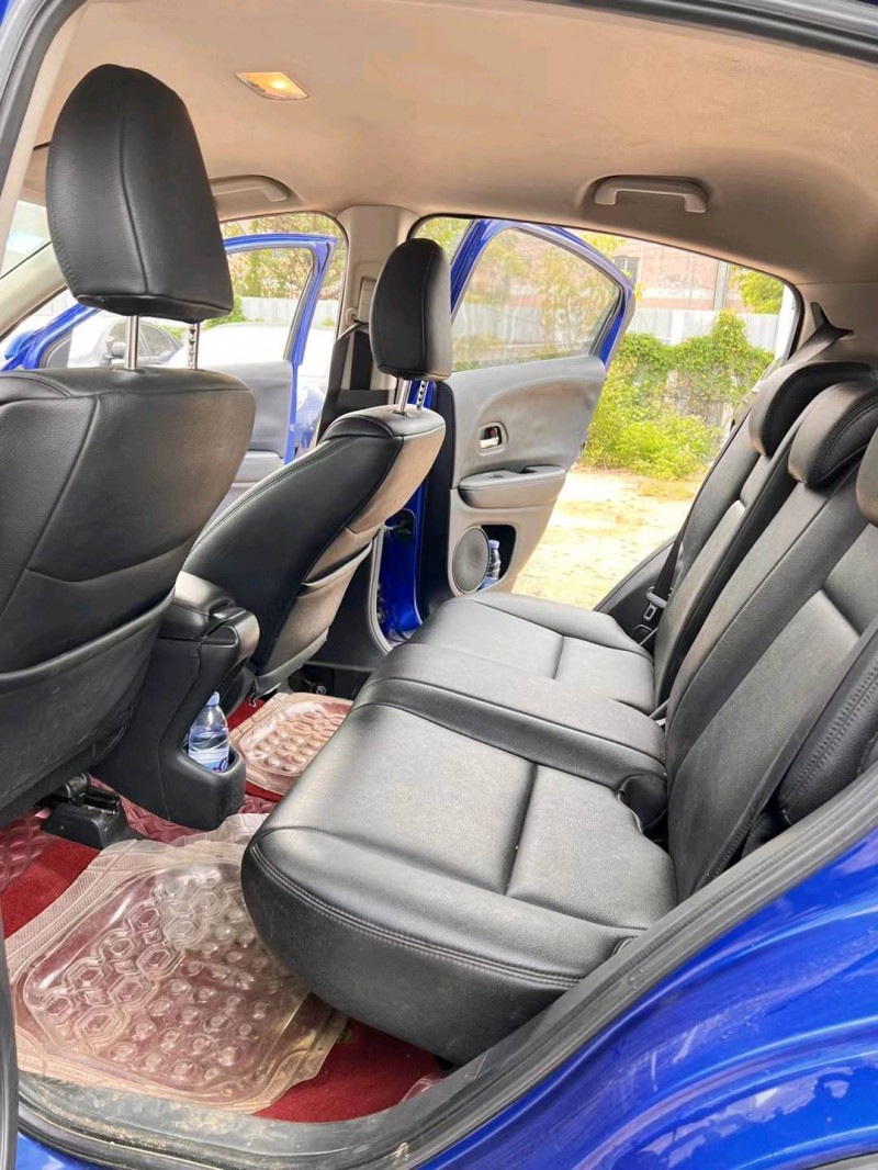 广州17年本田缤智4