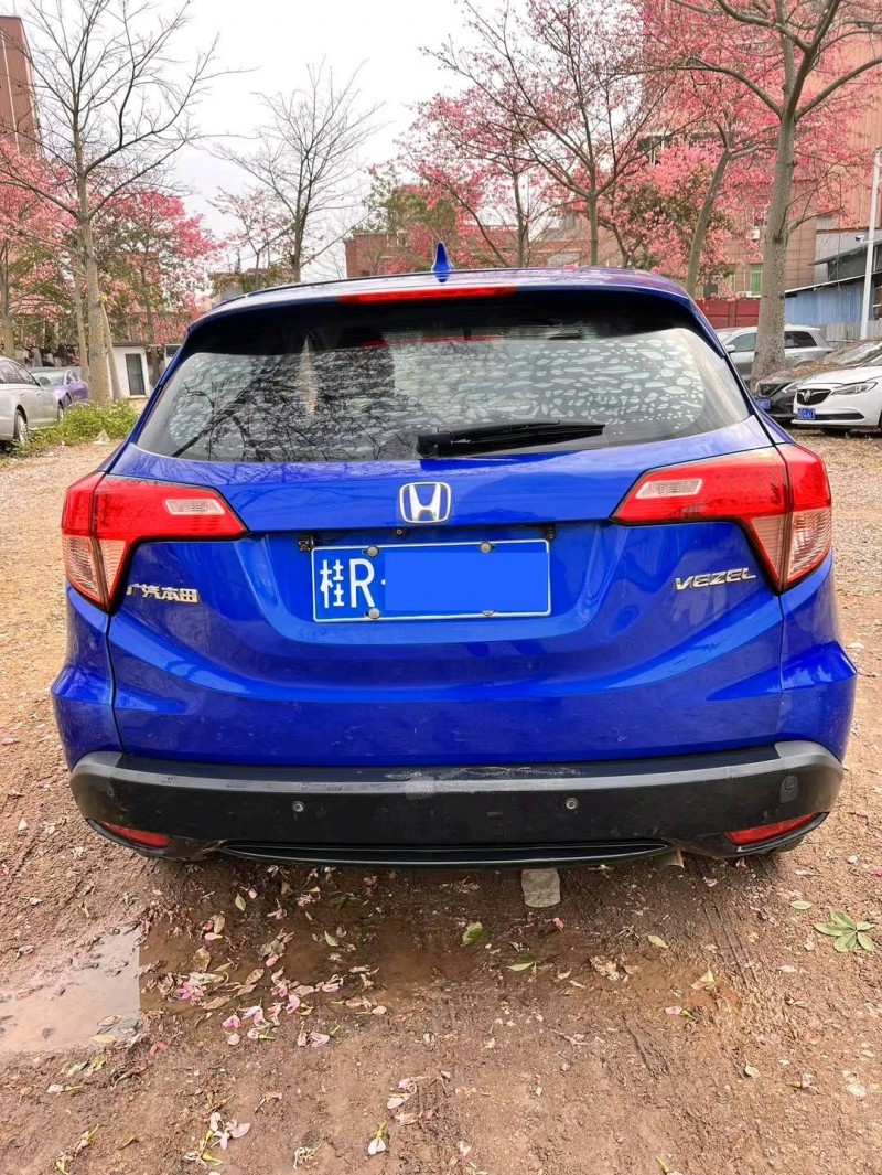 广州17年本田缤智9