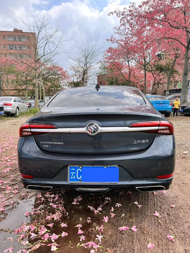 广州19年别克君越9